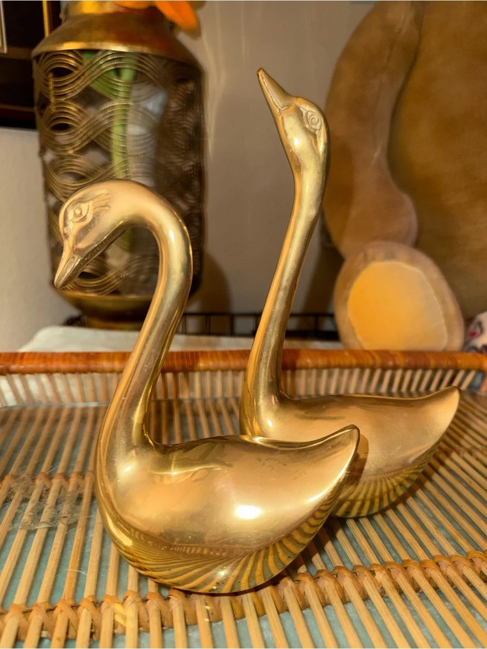 VIntage Brass Swan Figurine Pair - Gold Décor